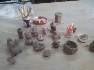 stage-poterie-argile-enfants