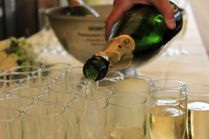pot-inauguration-verre-champagne